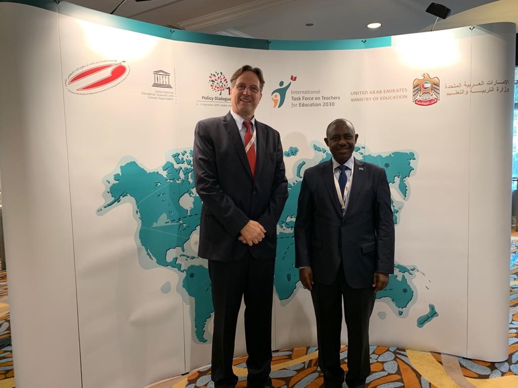 Dr. Eugene Mutimura,
Minister of Education of Rwanda, and Uri Ben-Ari